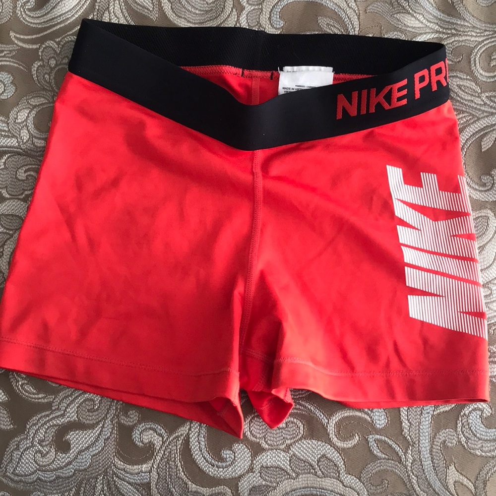 Nike Pro shorts size S